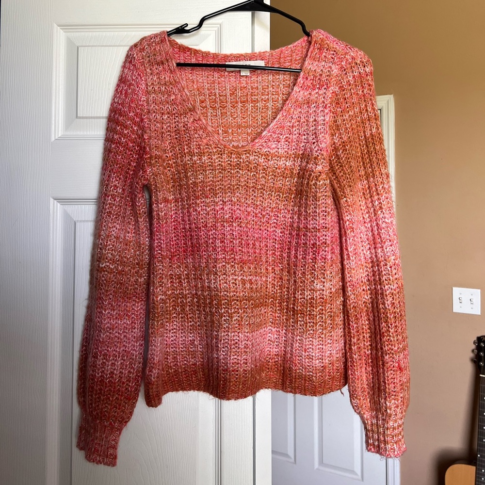 Knit sweater ☮️